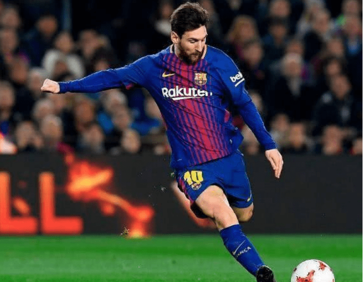 拜仁莱万多夫斯基连续两场进球