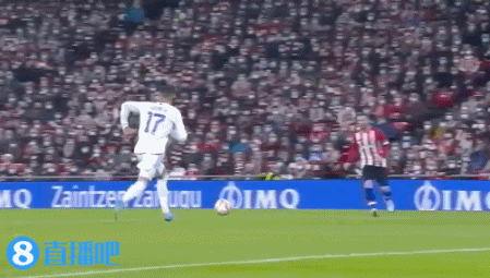 皇马16岁天才首获一线队征召！后防告急 卡斯蒂利亚新星临危受命