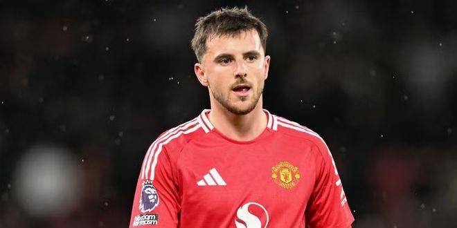 玉昆外援奥斯卡在老家开车遭遇起火，车内人员都及时逃生