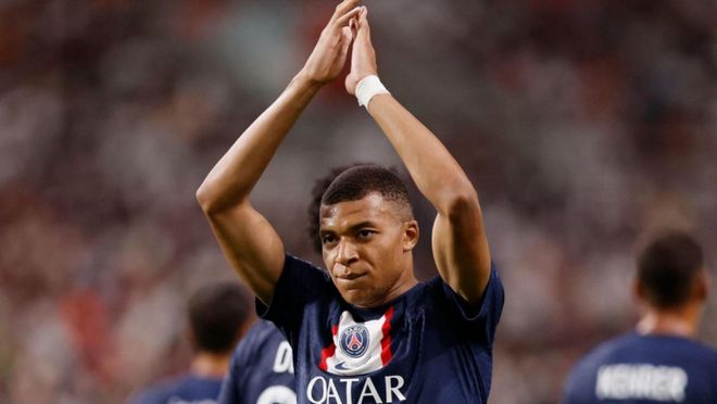 大巴黎对阵雷恩大名单：登贝莱领衔锋线，门将舍瓦利耶缺席