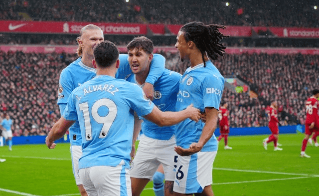 太阳报：B费夺冠面无表情，曼联球迷社媒盛赞他为称职队长